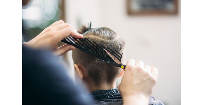 Ehrenamtliche Friseure für Haarschnitte in Sachsenhausen gesucht!